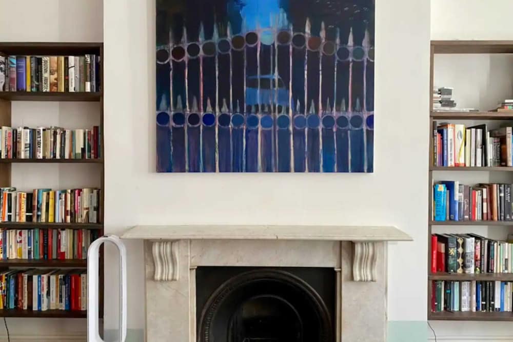 Spacious 2 Bedroom Flat in Central London