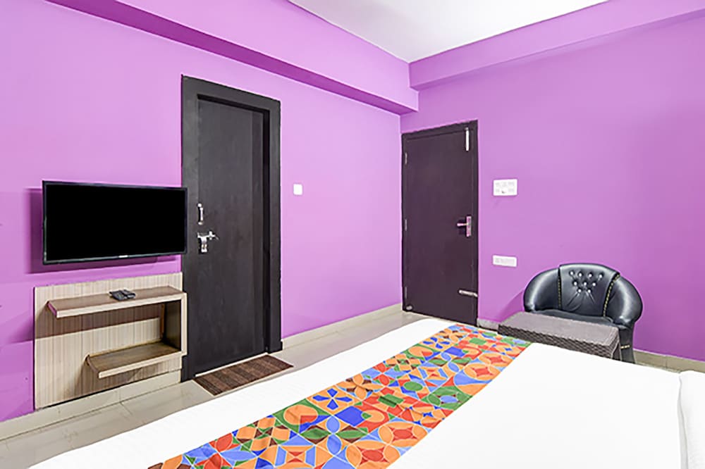 FabHotel Star Lotus