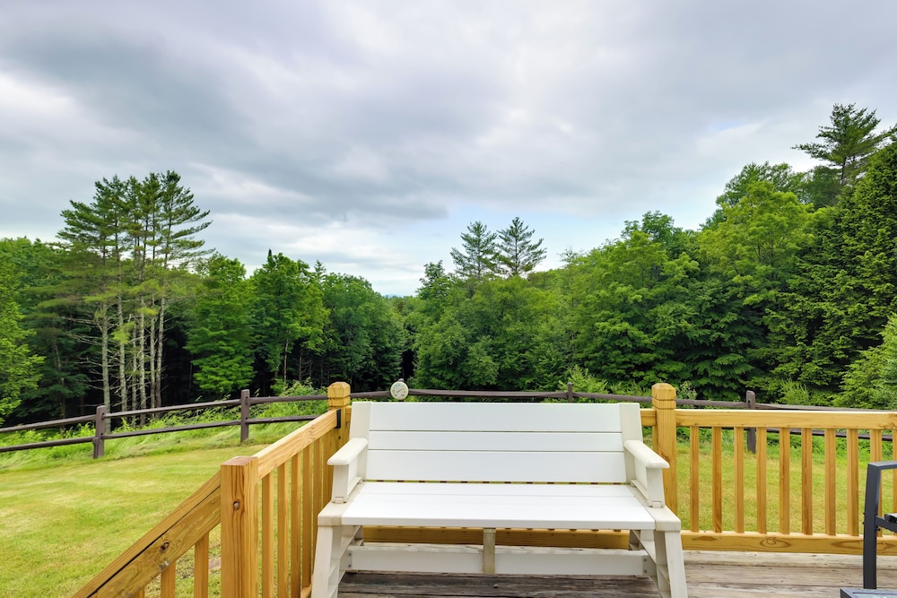 4 Mi to Beach & Lake: Spacious Home in Chestertown