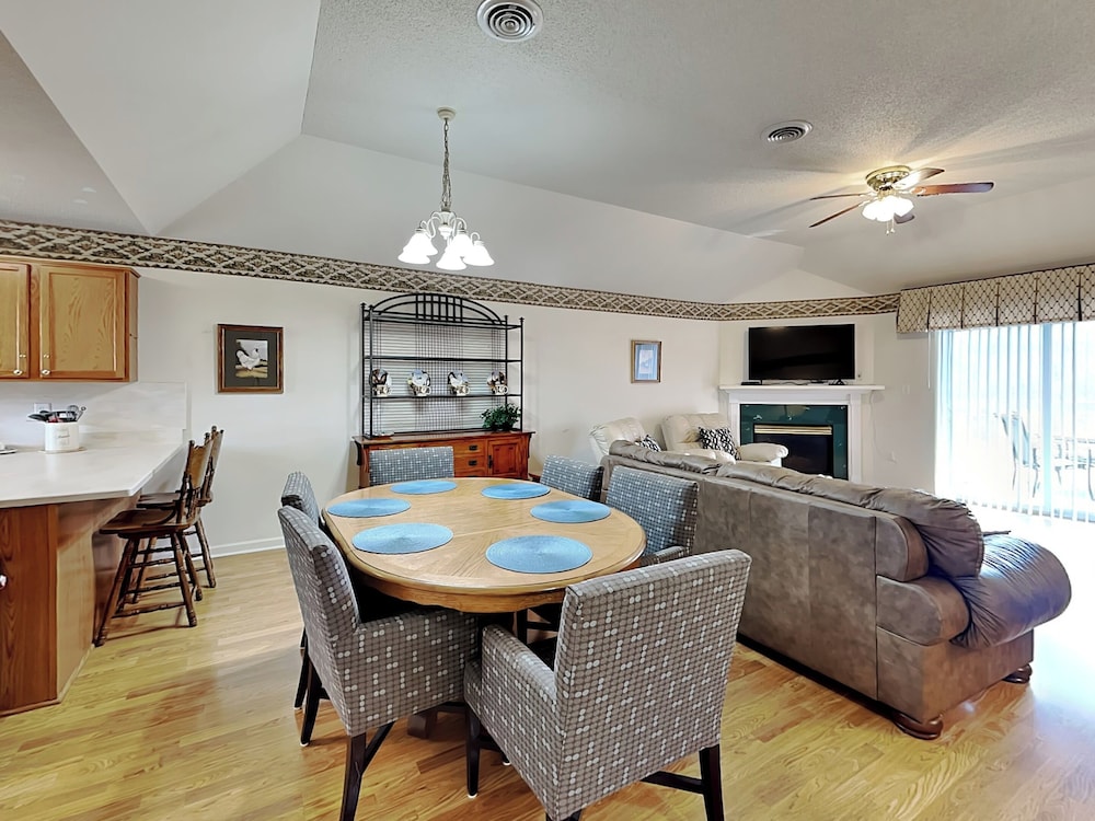 Hilltop Paradise by Jackson Mountain Rentals