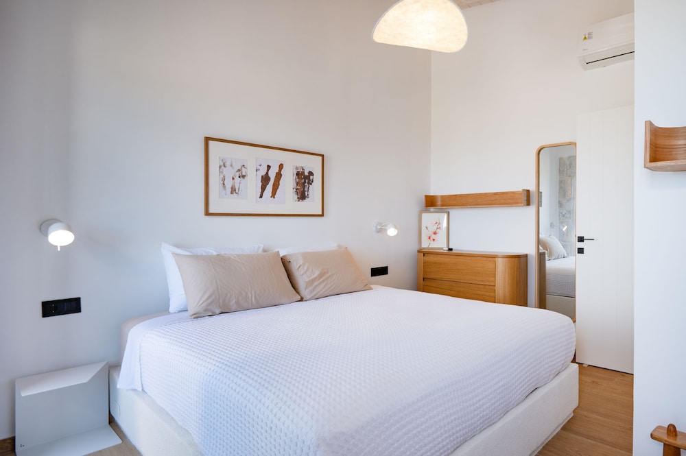 Olive Grove Panorama Suite Exi