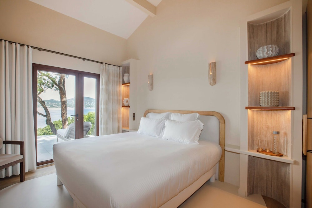Magnificent Room With AC & Sea View in Gassin view 4