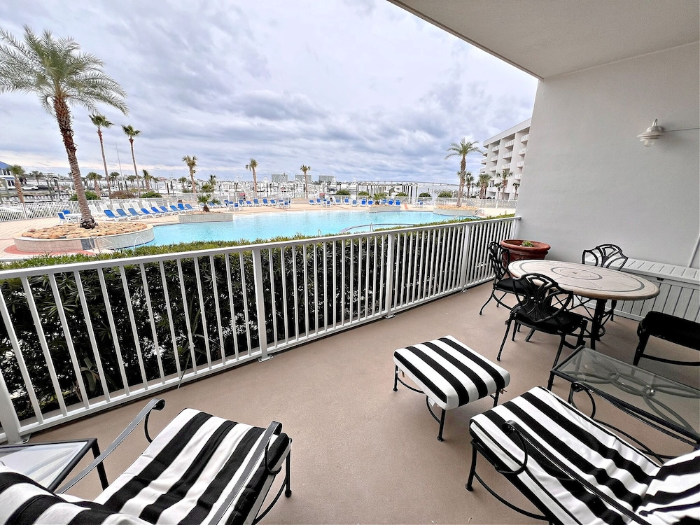 The Moorings