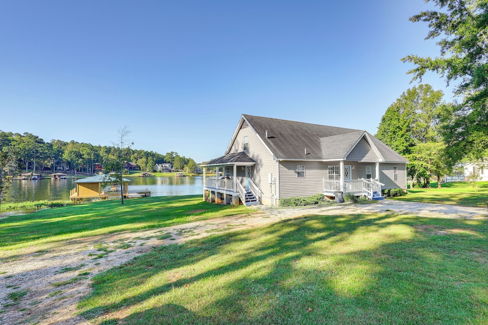 Milledgeville Vacations - Waterfront Sparta Retreat w/ Dock, Deck  Grill - Property Image 11