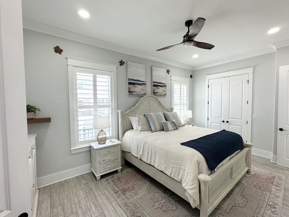 Casamigos 6 Bedroom Home by RedAwning view 4