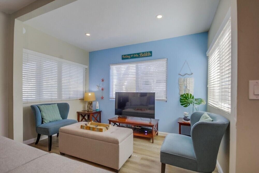 Cozy Kingston 1