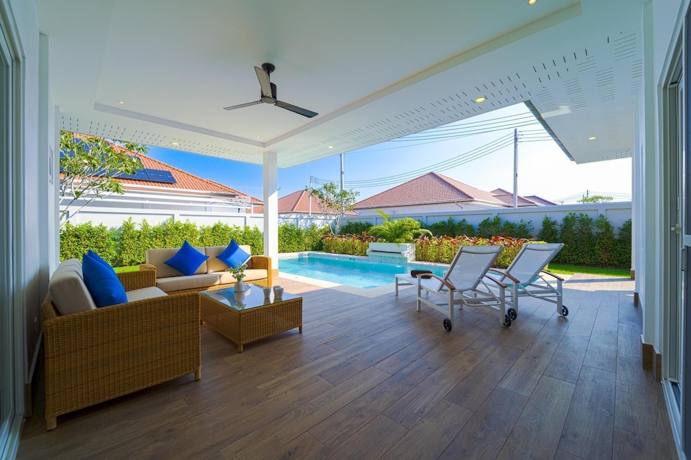 Brand-New Modern 3-Bedroom Villa MB20