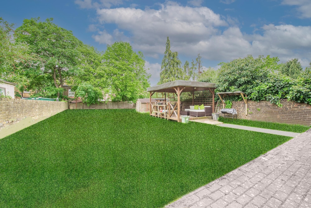 outdoor bbq area