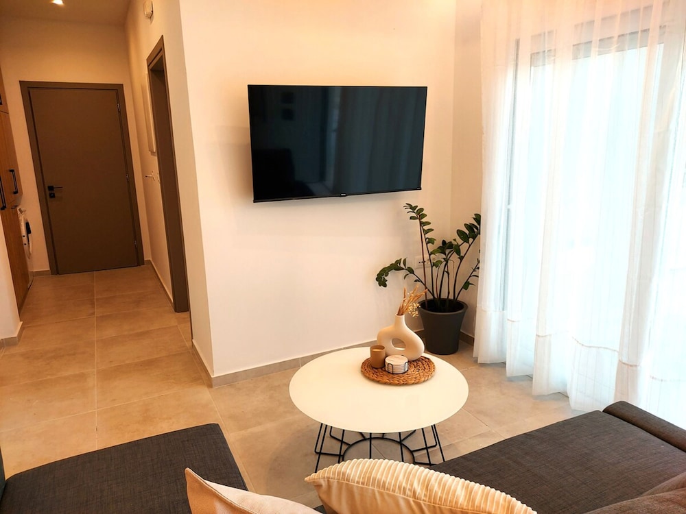 ng Lique Pool Garden Apartment