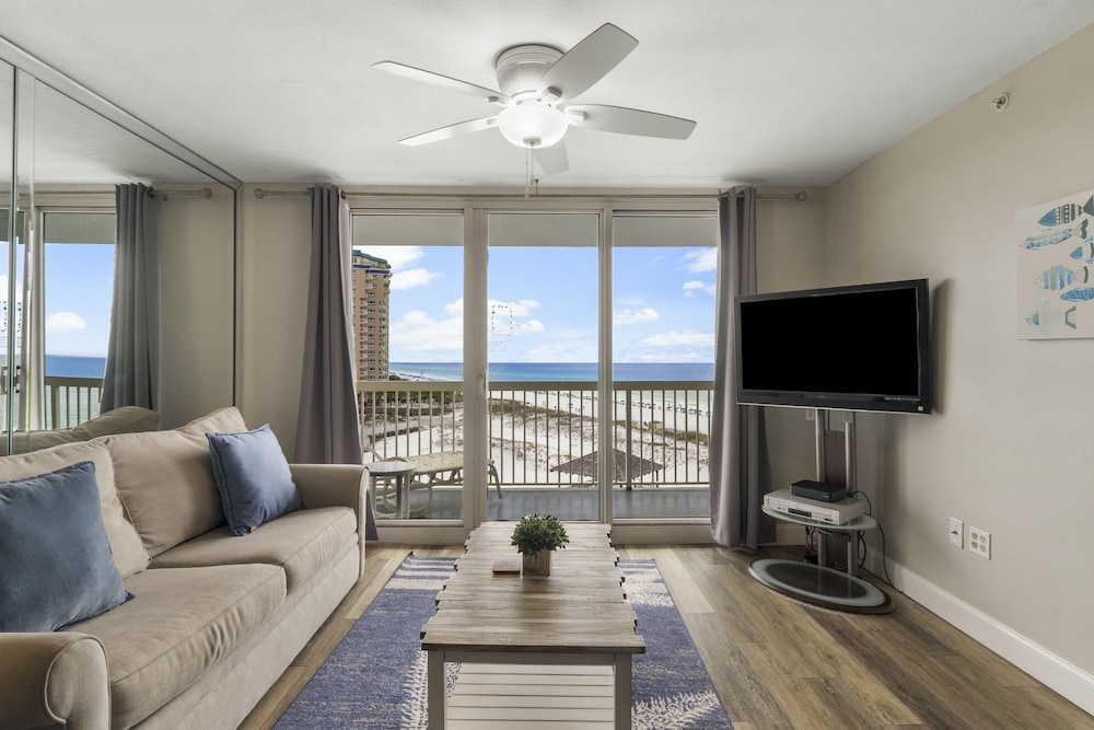 Pelican Beach Resort by Panhandle Getaways