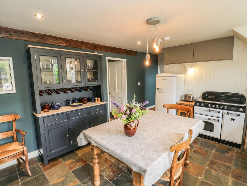 Snowdrop Cottage