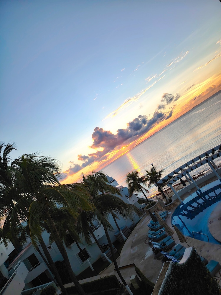 Sunset Fishermen Beach Resort Room 344 A&B