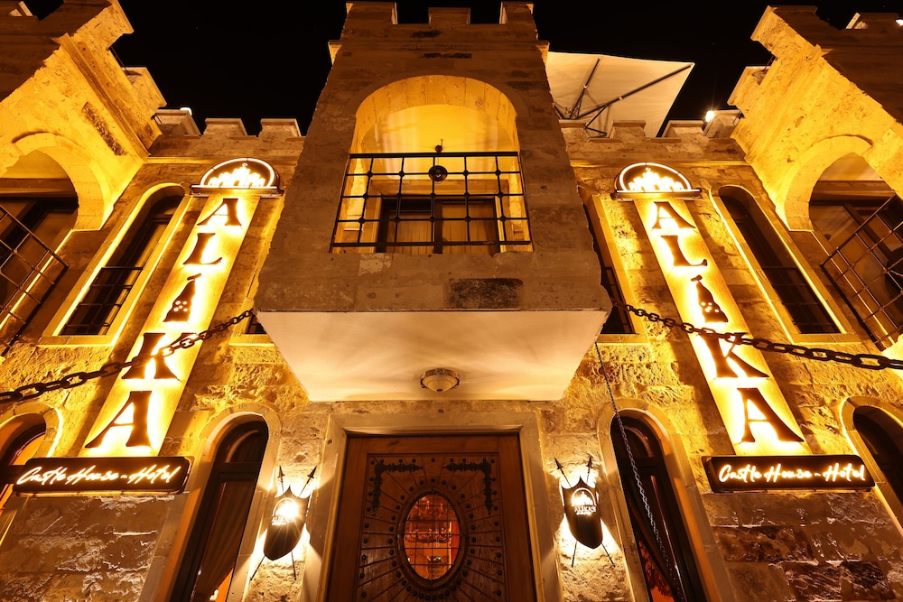 Alika Castle House