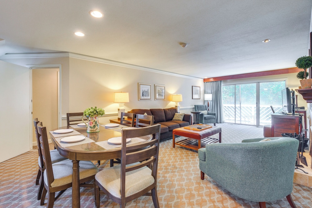 Resort Condo w/ Marina Access in Williamsburg!