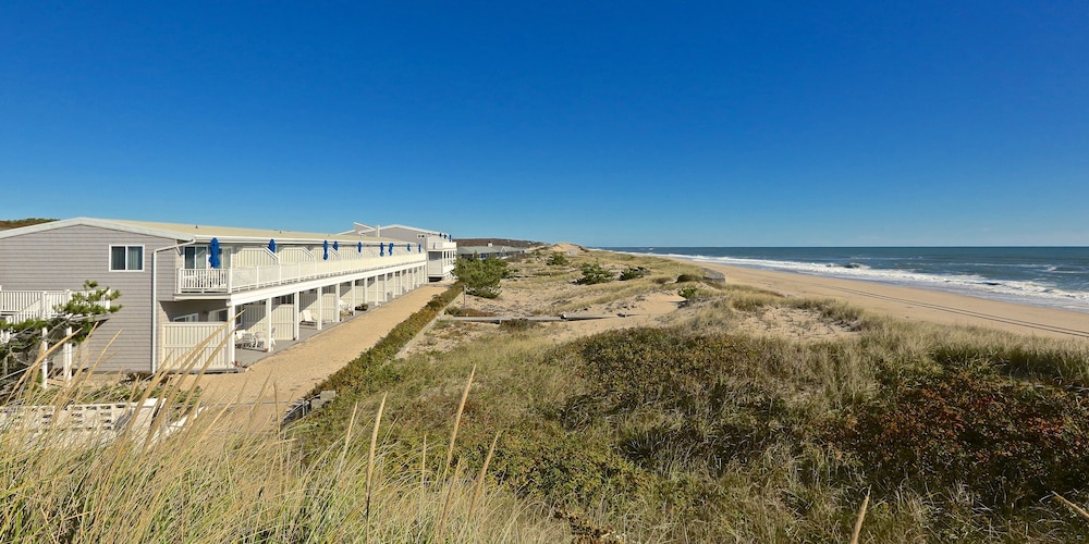 Sea Crest Resort