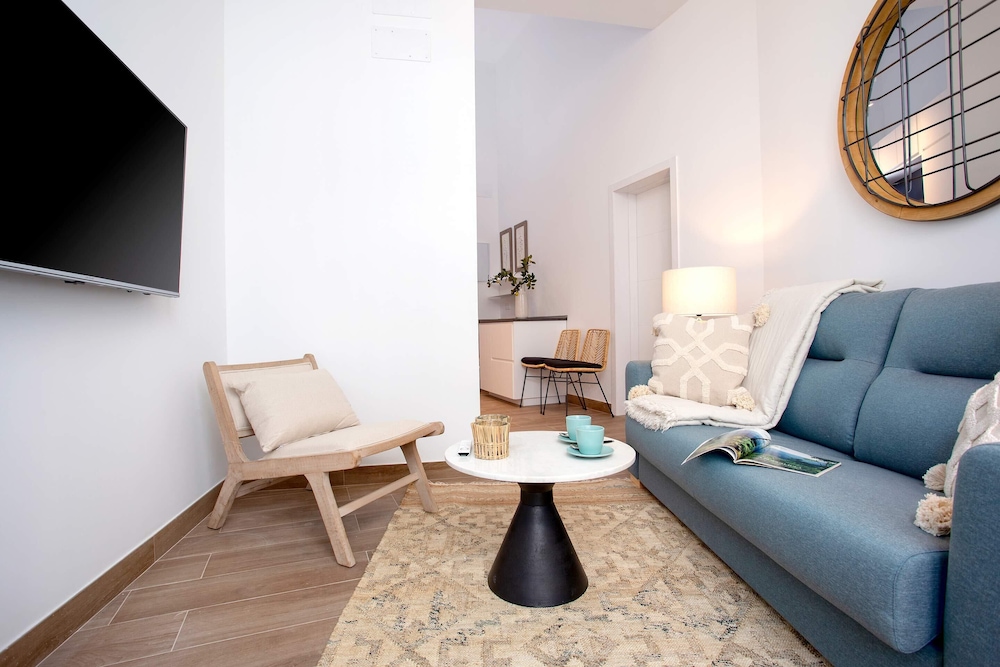 Cozy Apartment in Center of Seville. Pajaritos IV