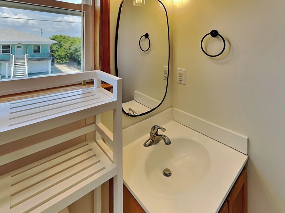 Paradise Palms by Topsail Realty