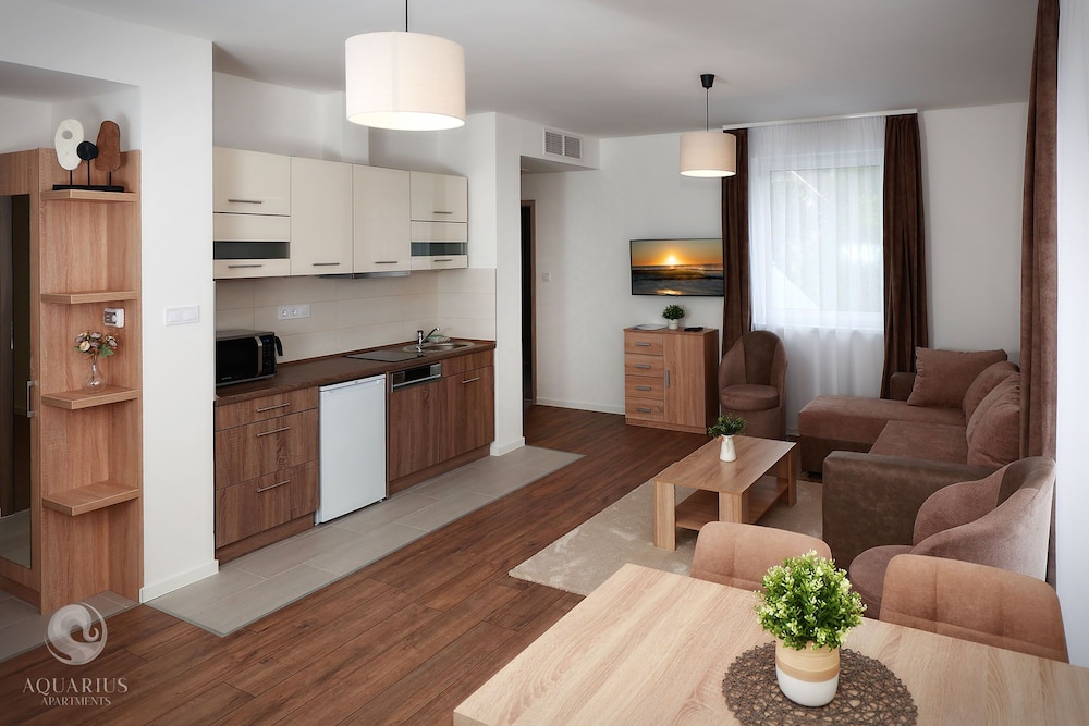 Aquarius Apartments