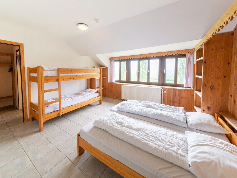 Villa in Ardennes With Sauna and Jacuzzi