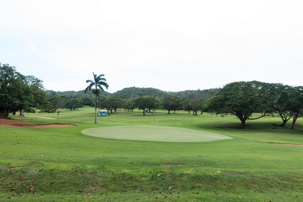 Casa Victoria Golf Retreat