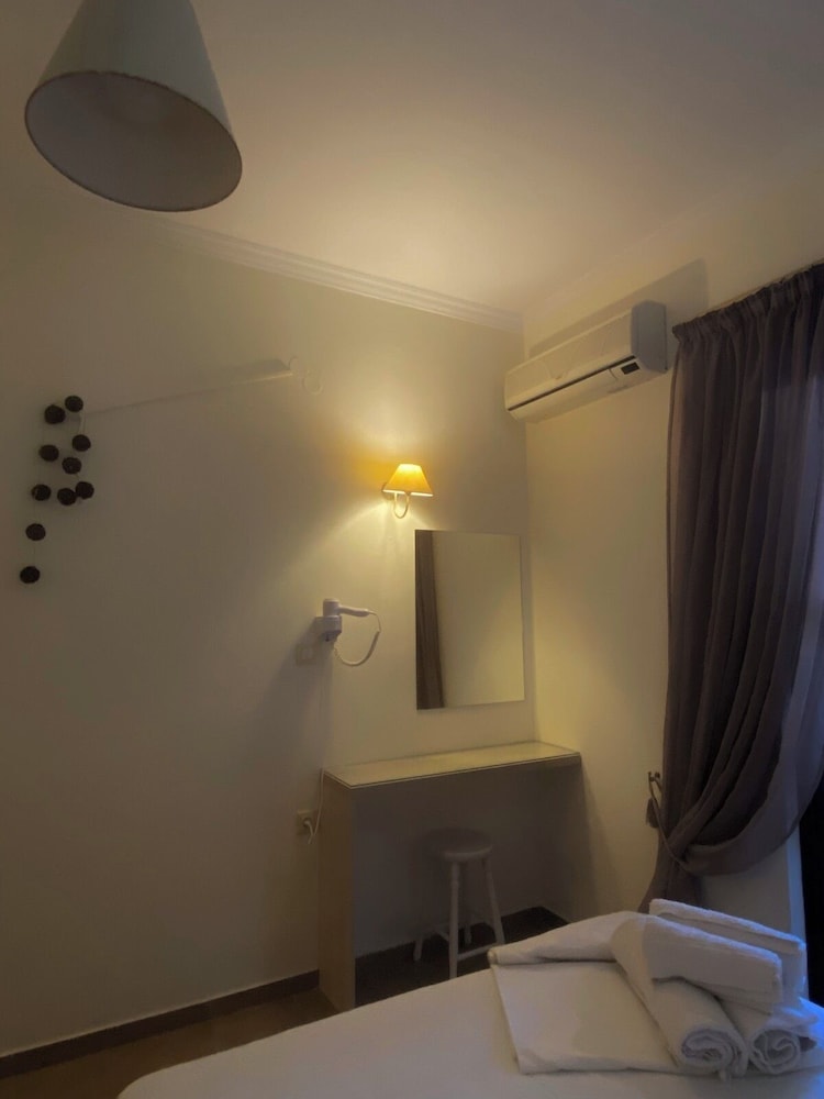 Marinos Rooms