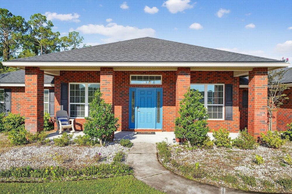 Floridays Manor 4 Bedroom Home