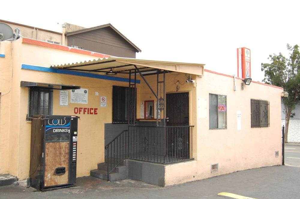 Parklane Motel
