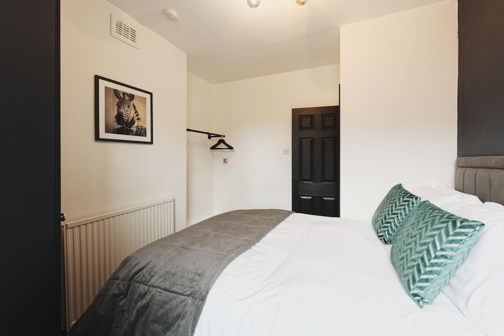 Garmoyle Road Flat 2 view 4