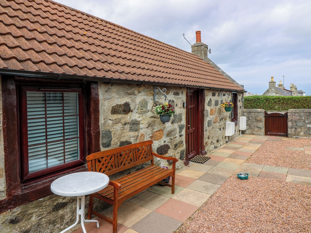 Viola Cottage