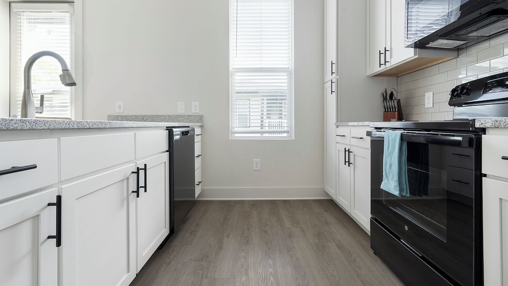 Landing Furnished Apartments - Northwest Charlotte