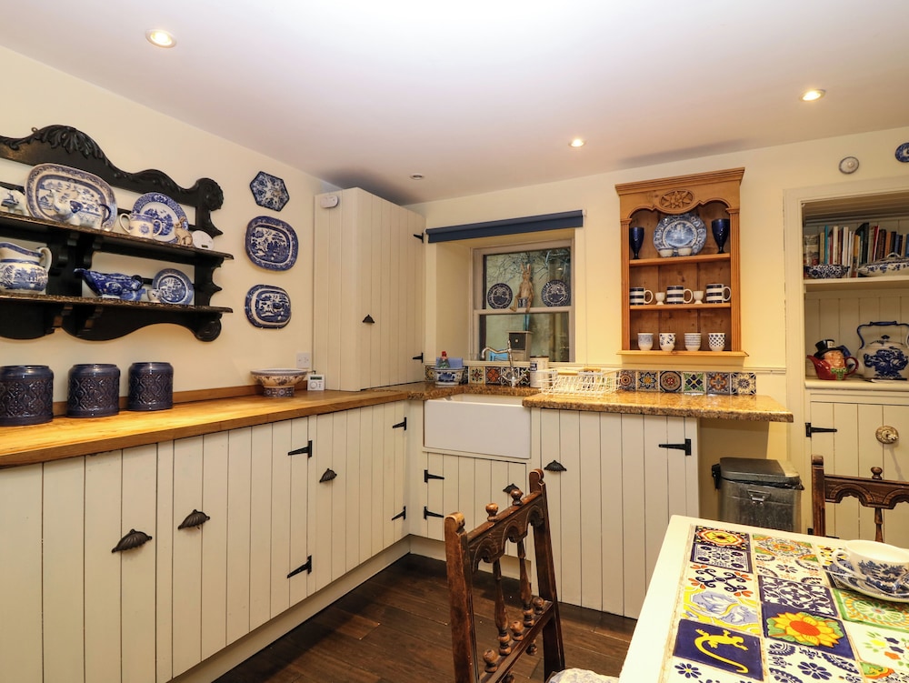 Wonderland Cottage