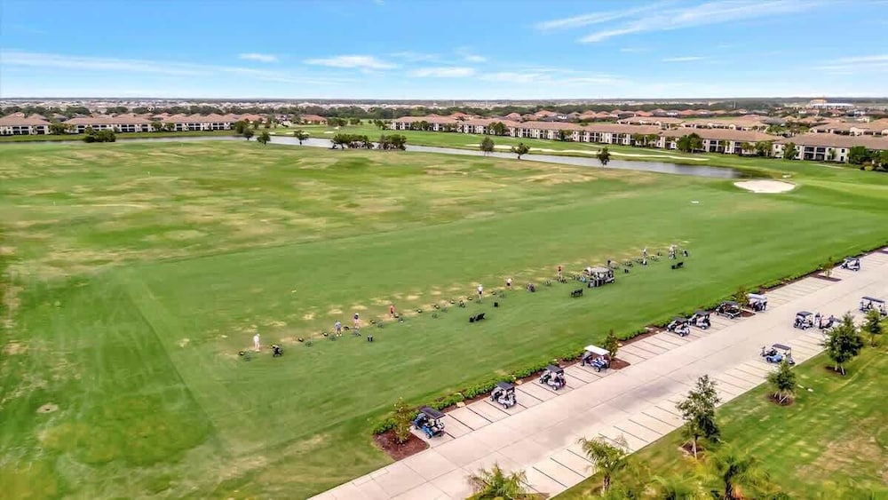 Golf Course Townhome Resort Amenities 2B Luxury