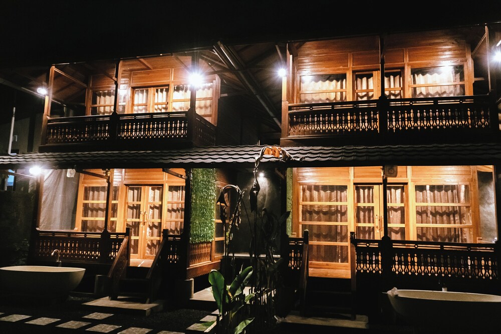 Alam Bulangan Villa