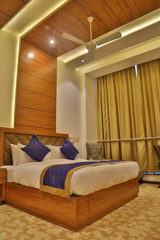 Aveo by Amatra- Kashipur