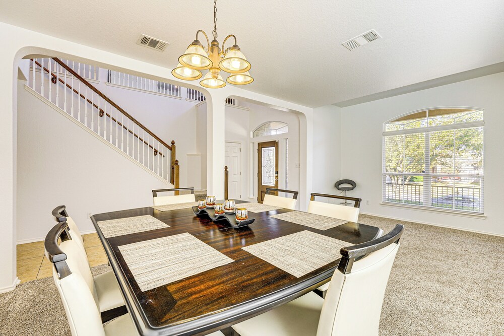 5 Mi to Randolph Afb: Spacious Cibolo Haven!