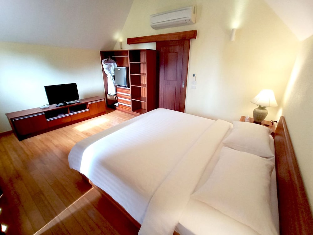 Blue Chill private Pool Villa - Koh Chang view 5