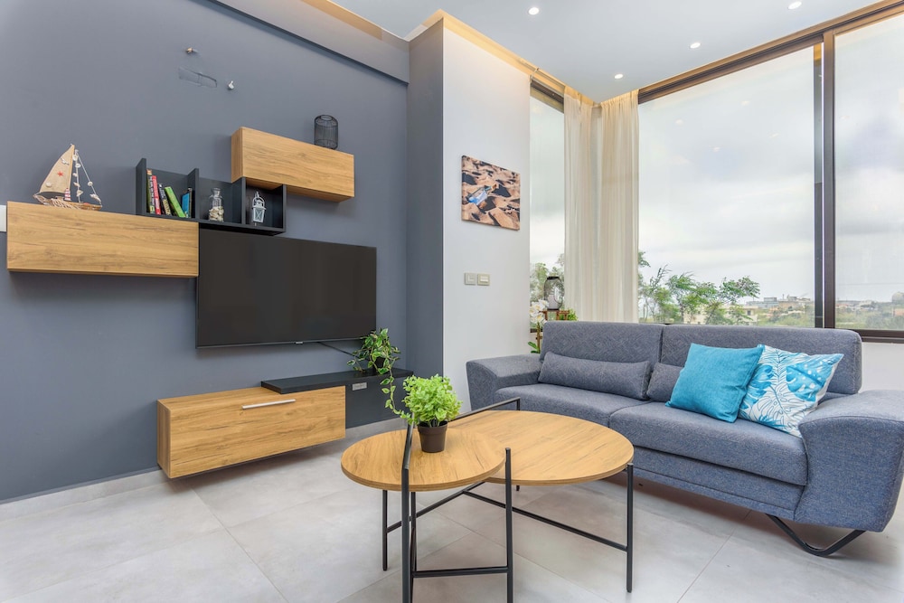 Vista 2-Bedroom Apartment in Batroun