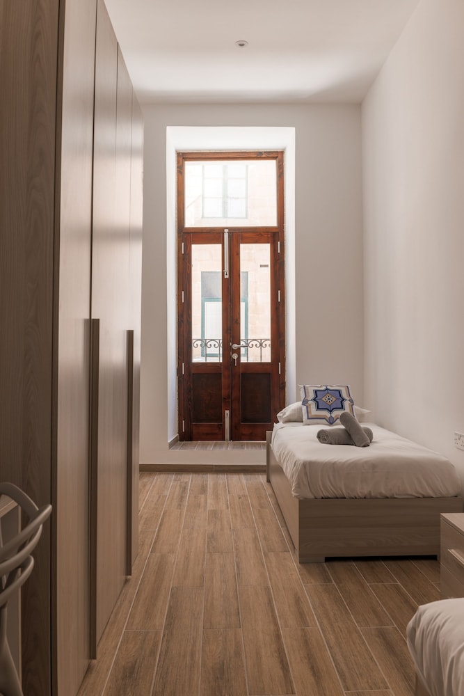 Valletta 2BR Elegant Apartment