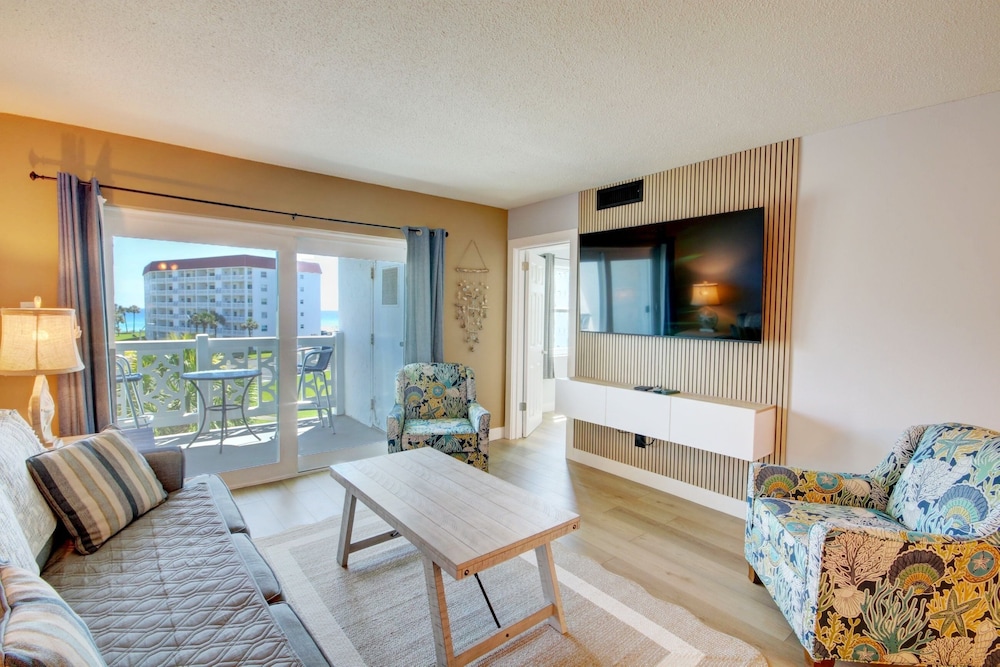146 El Matador 2 Bedroom Condo