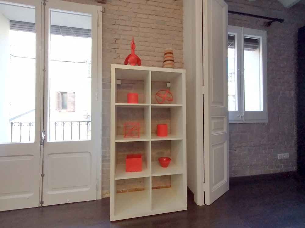 Barceloneta Apartment With Balcony