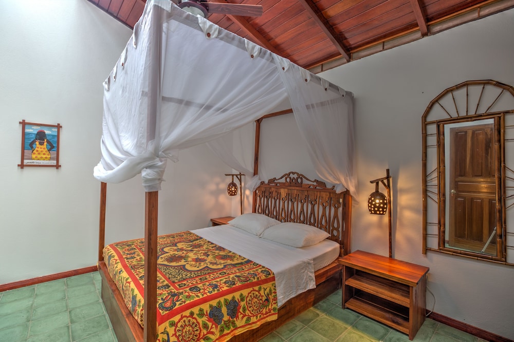 Uva Blue Villas