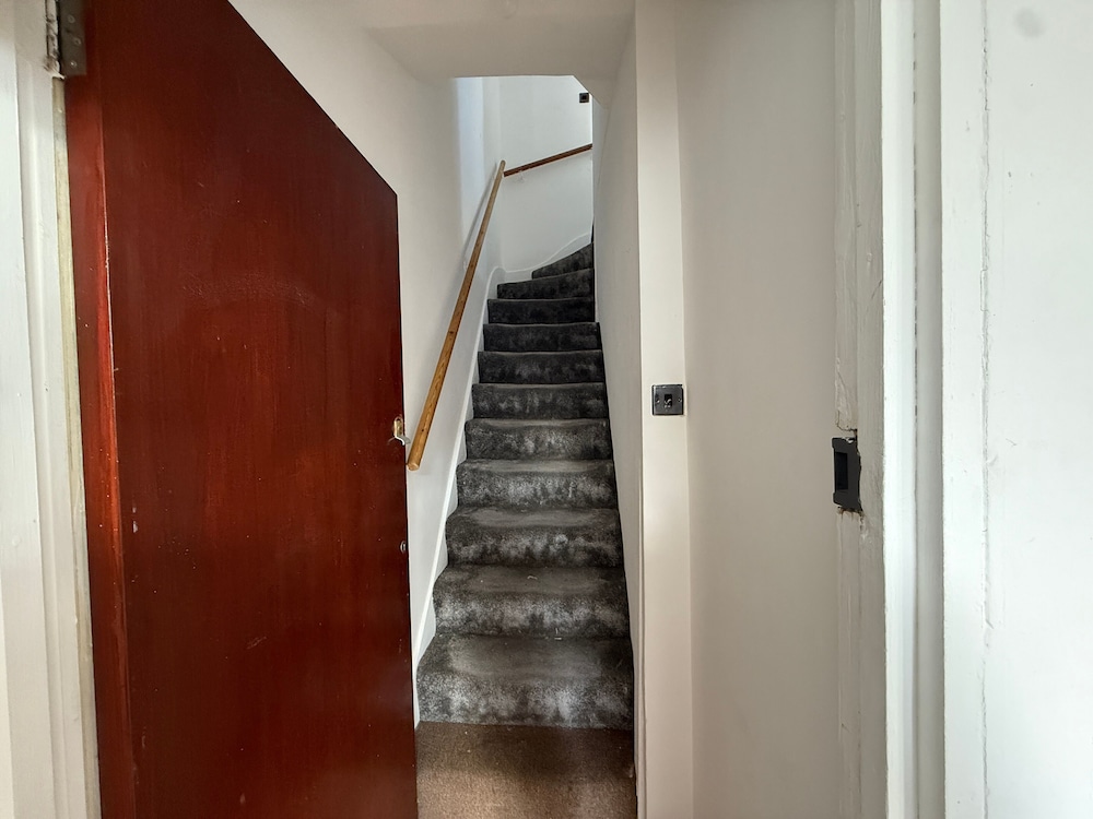 Duplex Sleeps 4 With Pets Allowed