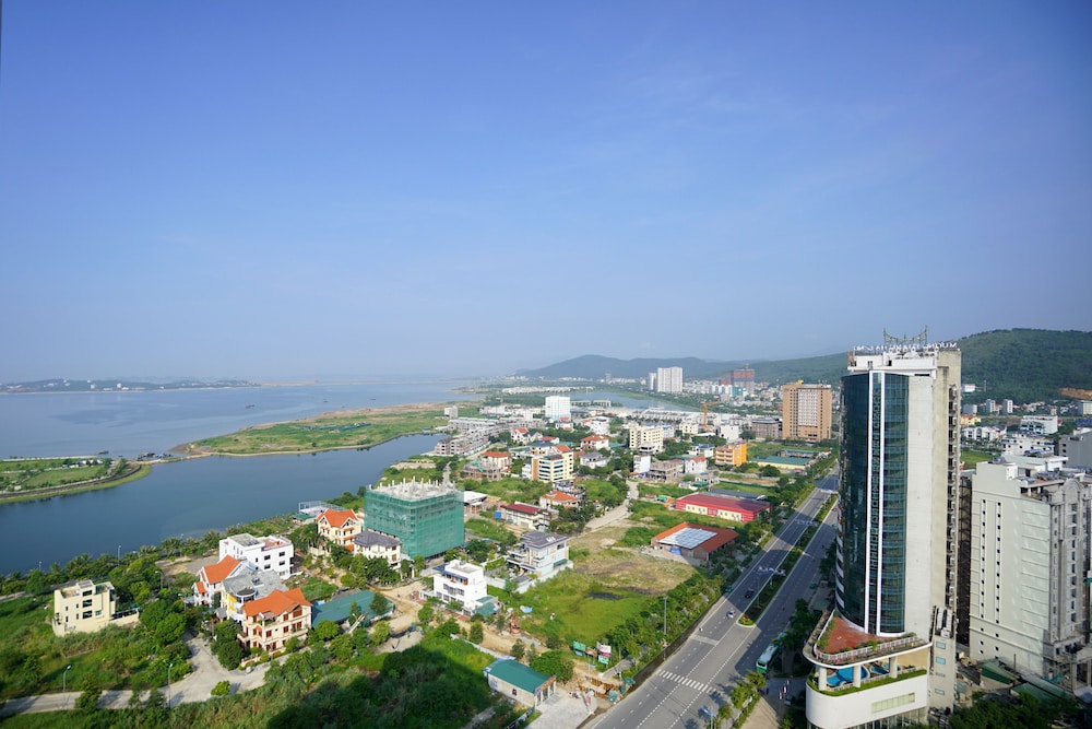 Seabreeze Ha Long Bay