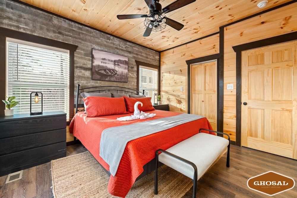 Summit Luxe Resort