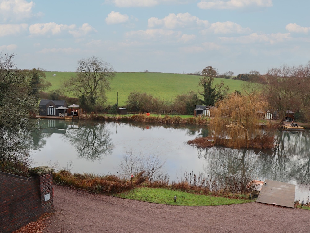 The Tunnel at Bridge Lake Farm and Fishery