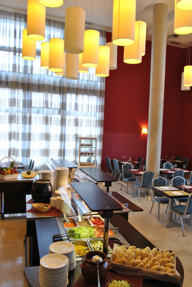 Torrejon de Ardoz Vacations - Hotel Porcel Avant - Property Image 4