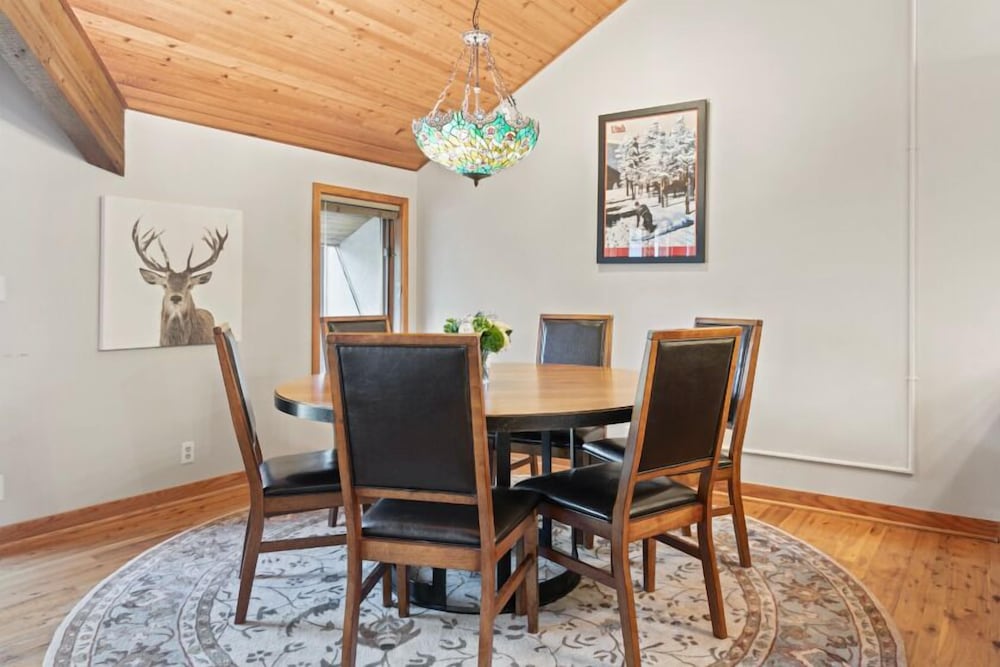 6 - Three Bedroom Ontario Lodge 3 Condo
