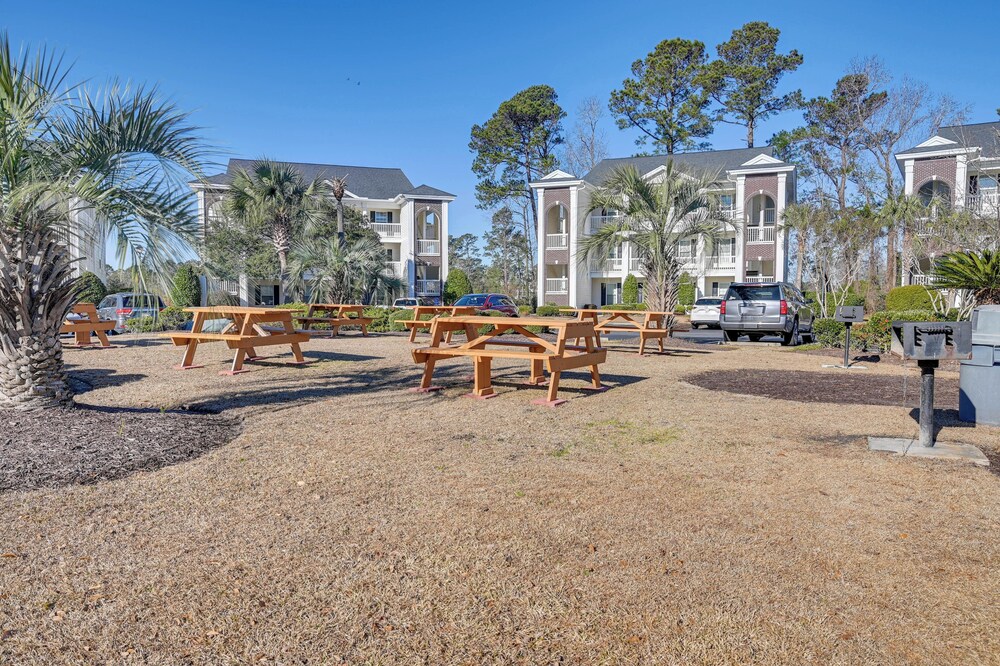 < 1 Mi to Golf: Condo w/ Balcony in Myrtle Beach!