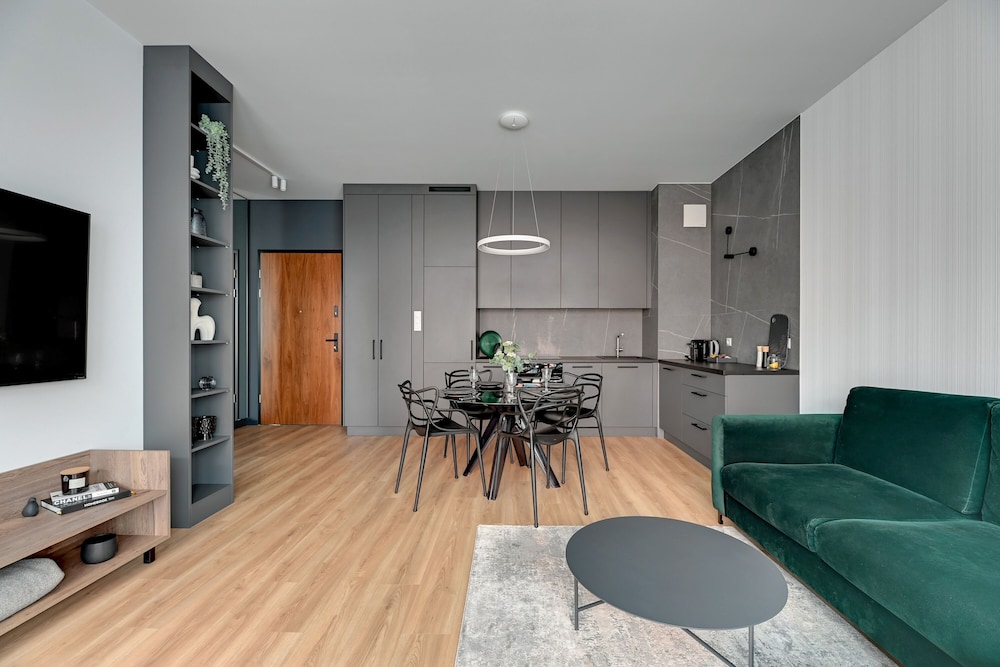 Brabank Riverside & Parking by Downtown Apartments