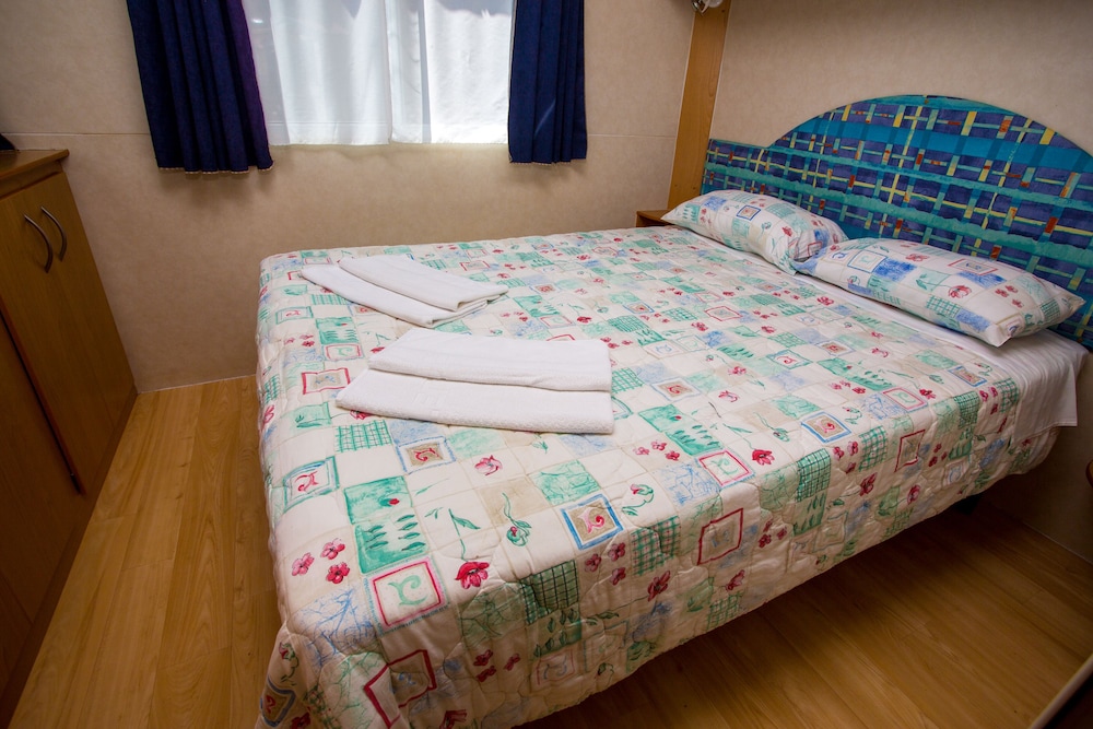 Arena Stupice Camping Homes